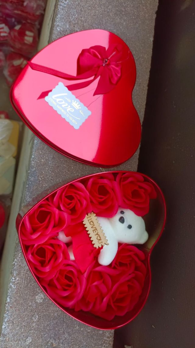 Rose Gift Box